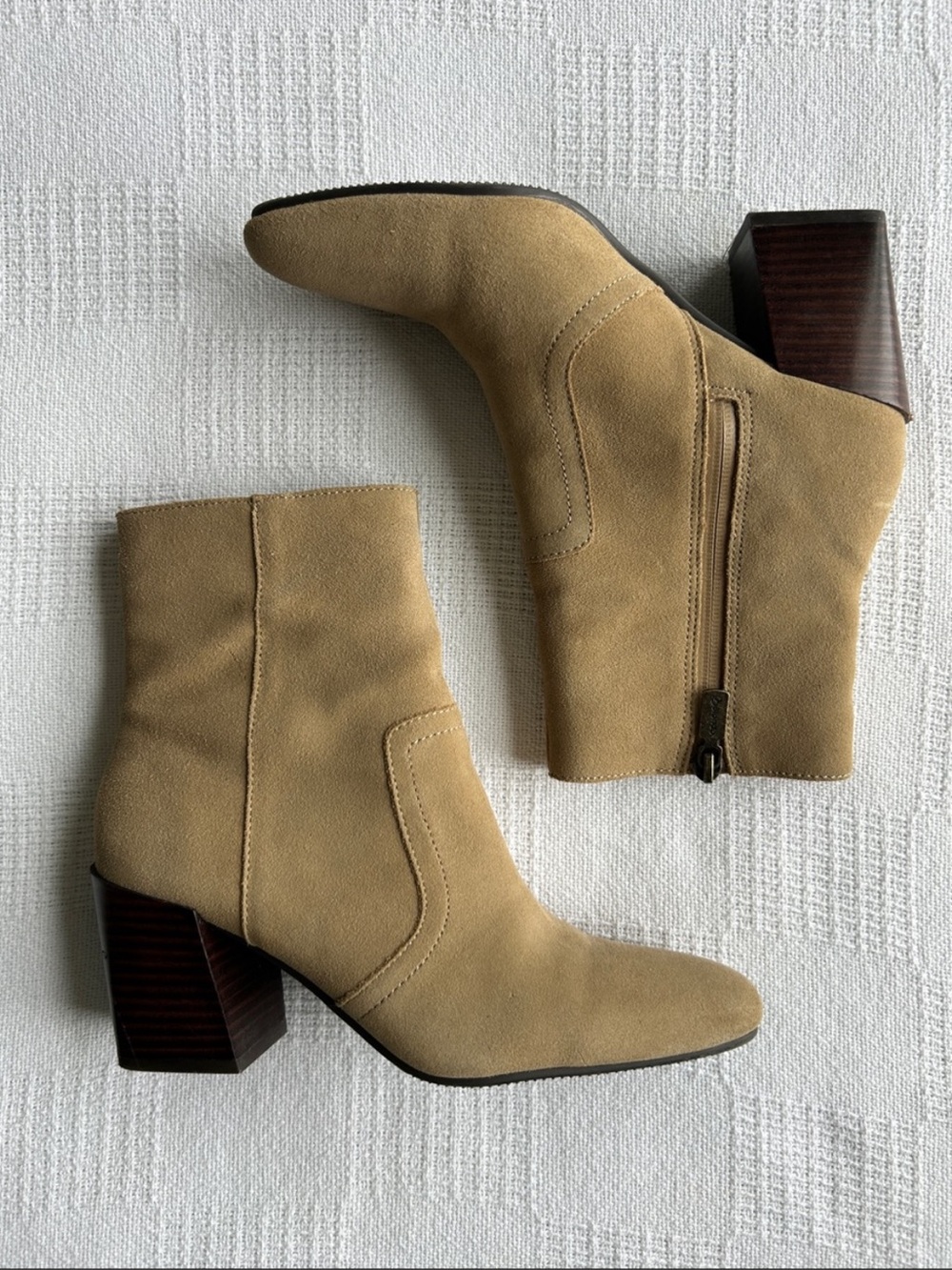 Blondo Sadie Waterproof Tan/Brown suede Heeled Bootie size 7.5